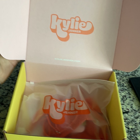 Kylie Swim - Kylie Limited Edition - Picture 2 of 2